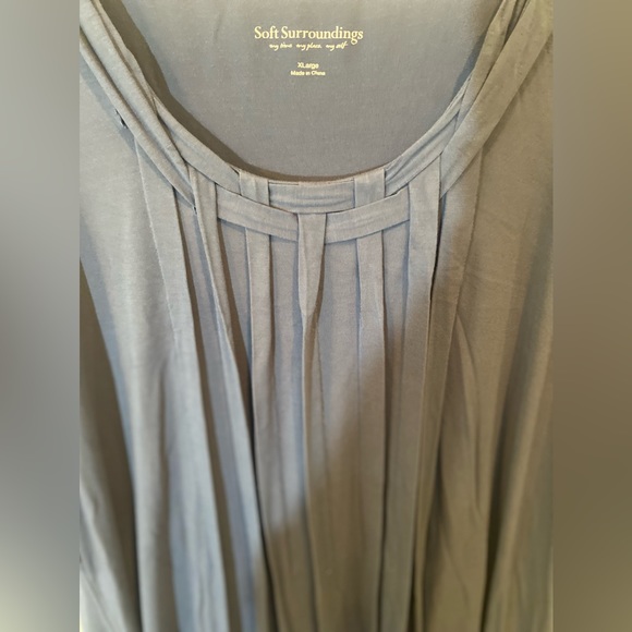 Soft surroundings blouse CL - Picture 6 of 6